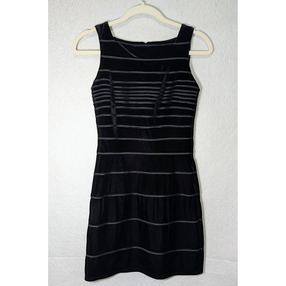 Vintage Saks Fifth Avenue Tadashi Petites Black Velvet Sleeveless Sheath Dress